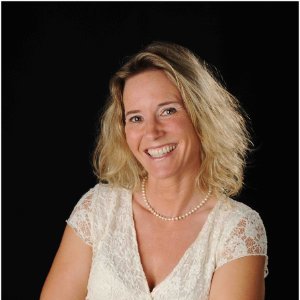 isabel budke A headshot of Vantage Point's Associate Executive Director, Maria Turnbull